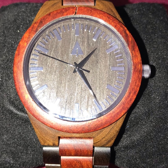 Treehut Watch - Picture 4 of 4